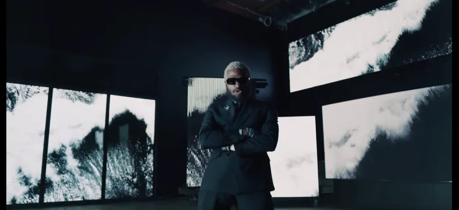 Screenshot from the video showing DUCKWRTH